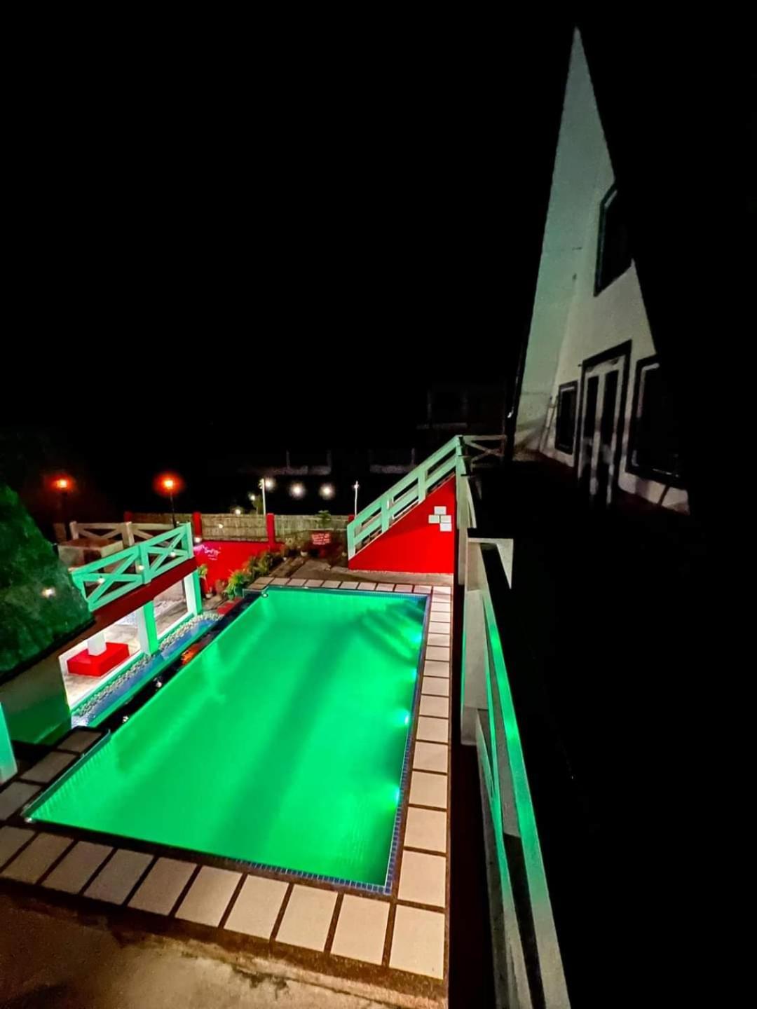 Hotel Triangle Huts Pagudpud Exterior foto