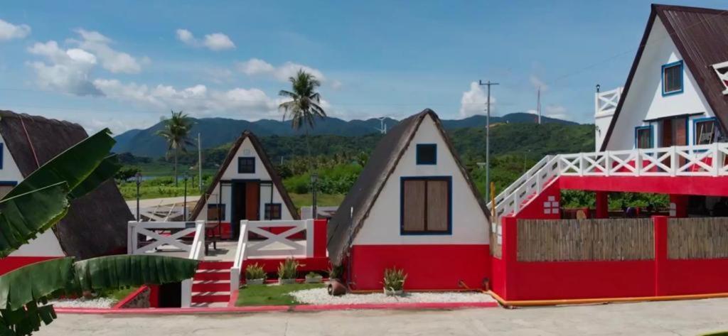 Hotel Triangle Huts Pagudpud Exterior foto