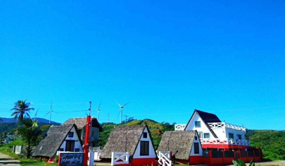 Hotel Triangle Huts Pagudpud Exterior foto